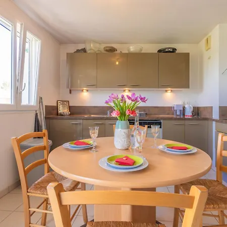 Apartmán T3 Au Calme Avec Terrasse *
