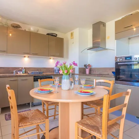 T3 Au Calme Avec Terrasse *