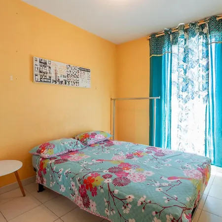 Apartment T3 Au Calme Avec Terrasse